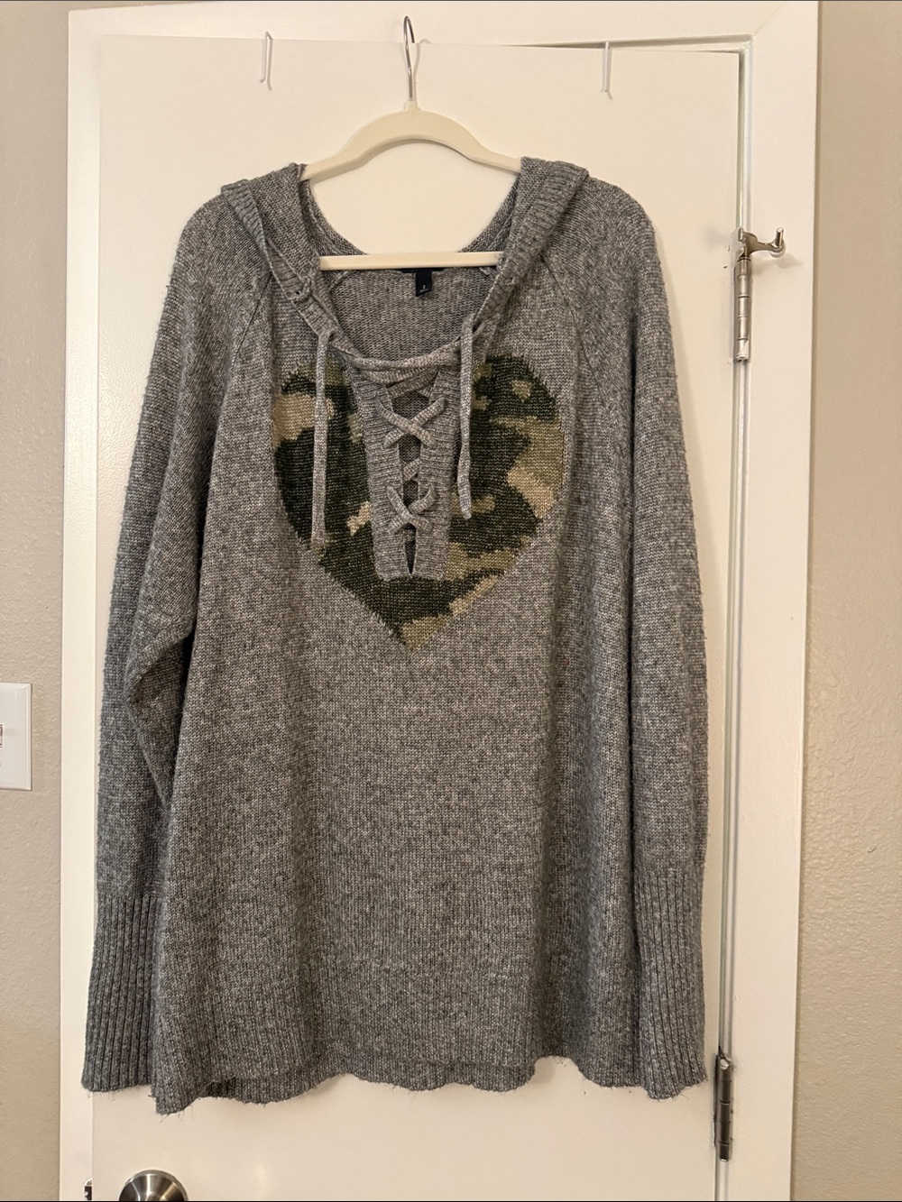 torrid Gray V-Neck Hooded Sweater with Camouflage Heart